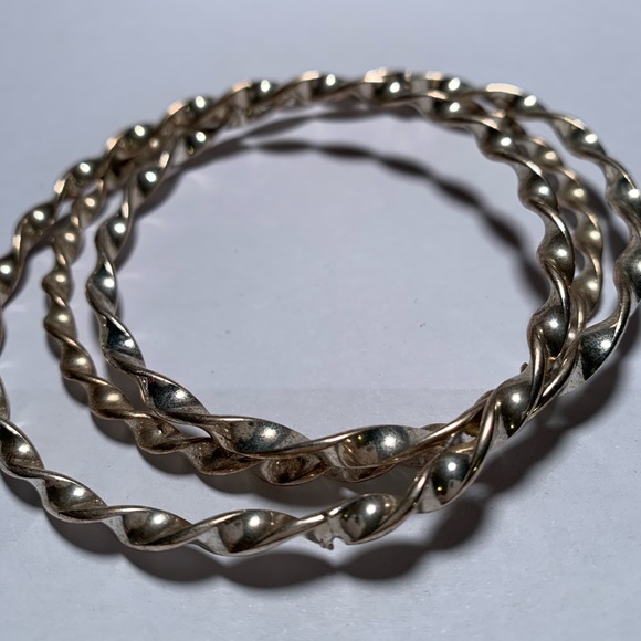 Bangle bracelet three in a set of twisted silver - Picture 2 of 3